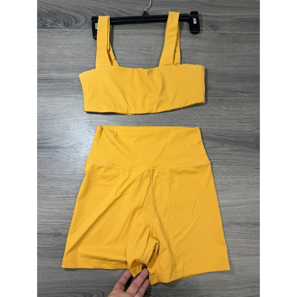 Daily Drills Biker Shorts And Sports Bra Bra Yellow Size Small Set Workout Gym